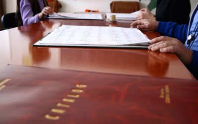 De ce nu există un catalog electronic național și când dispare cel clasic?