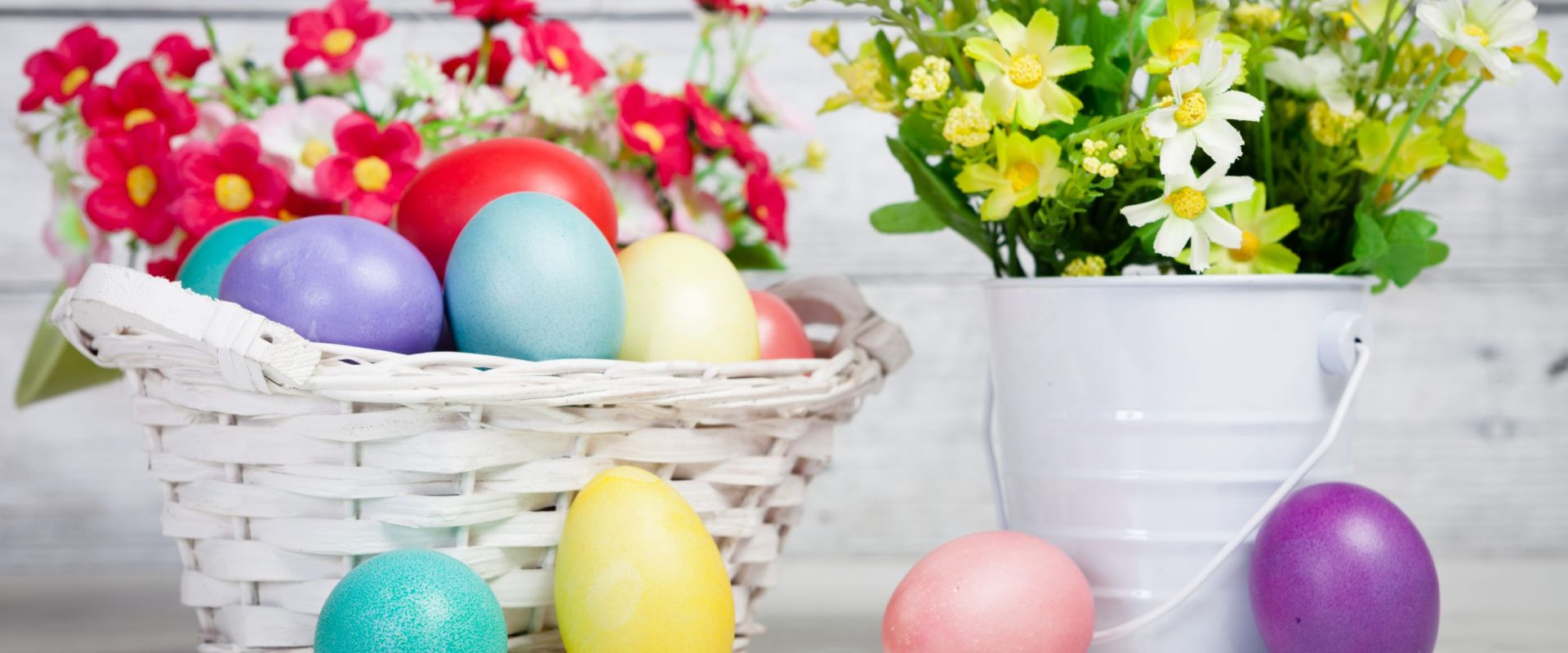 Catolicii și protestanții sărbătoresc astăzi Paștele