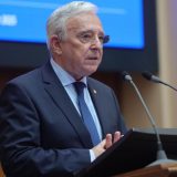 Mugur Isărescu, secretul salariului: Cât câștigă lunar la BNR, plus bonusurile