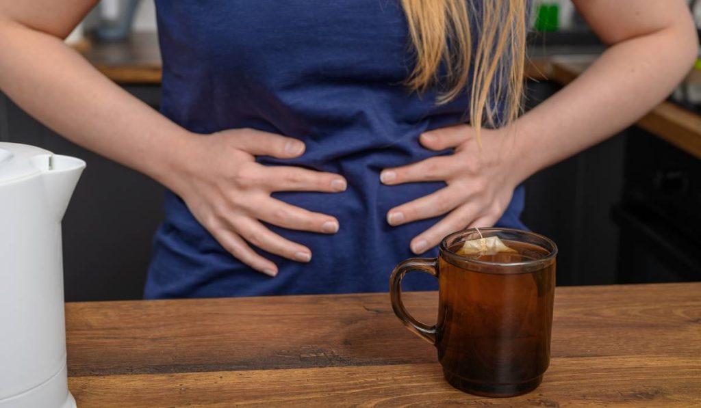 Ceaiuri minune după Paște: Scapă de indigestie, diaree și constipație!