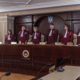 Judecătorii CCR, spor de „supărare” de 2.300 euro peste salariul uriaș