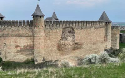 Zidul Cetății Hotin, o bijuterie a lui Ștefan cel Mare, s-a prăbușit