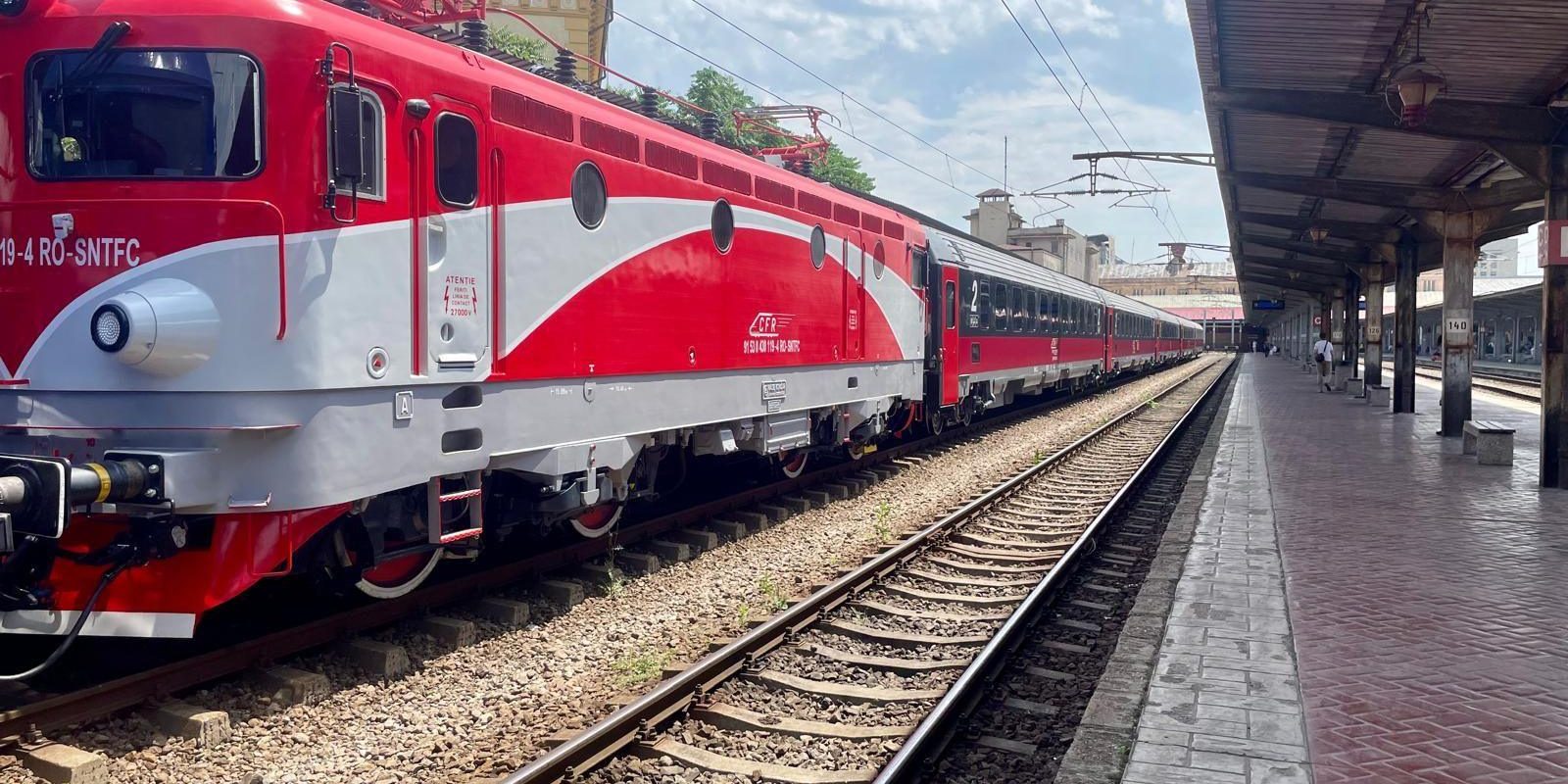 Trenul „Dacia” schimbă orarul: Călătorii afectați până-n decembrie 2026