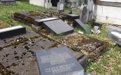 Reacția Ambasadei Israelului după atacul din cimitirul de la Reghin