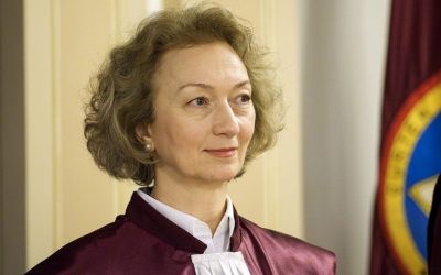 Populismul și rețelele, pericol pentru democrație în România, avertizează șefa CCR