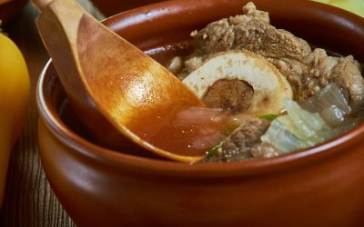 Ciorbă de căpățână de miel ca-n Ardeal: Rețetă bunicilor, gust autentic!