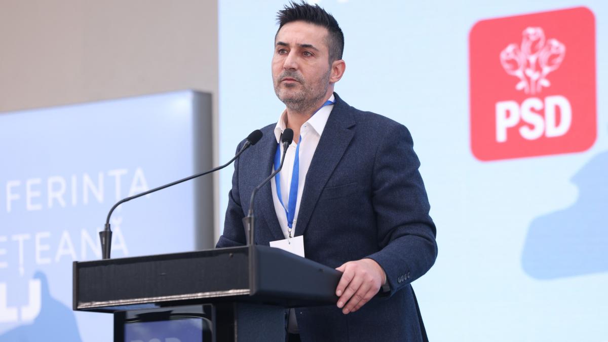 Manda, atac la Sărăcie: „Dezvoltare, nu blocaj! Ilie, pleci!”