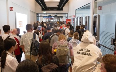 Noua regulă UE: Haos pe aeroporturi, zeci de oameni leșină la Milano din cauza aglomerației