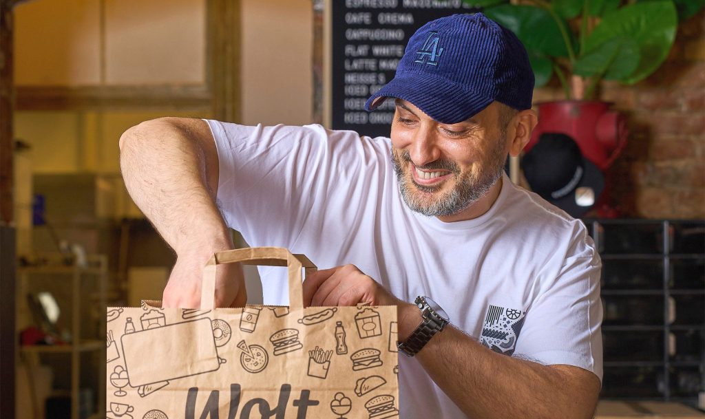 Burgerii, triumf de Paște: Aplicațiile înlocuiesc drobul în România