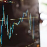 FMI: Prognoza tristă, România va crește economic doar cu 0,7% în 2026