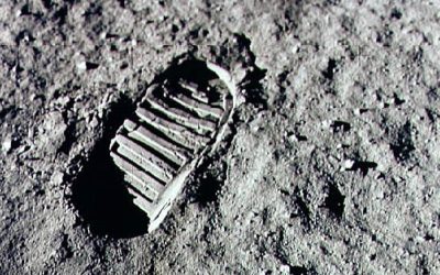 Cum vor arăta pașii pe Lună? NASA dezvăluie bocancii pentru Artemis