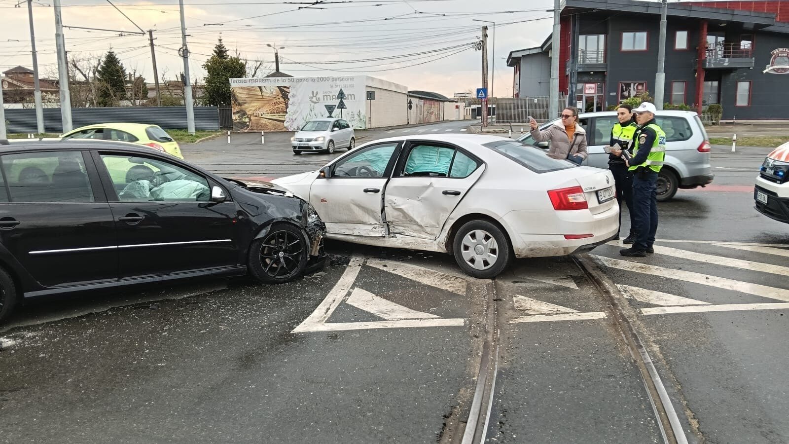 Accident grav pe pădurii: O adolescentă de 15 ani, la spital (foto)