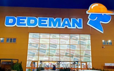 Numele Dedeman: O poveste de la coada la registru Povestea din spatele numelui Dedeman, unul dintre cele mai cunoscute branduri românești, este surprinzătoare