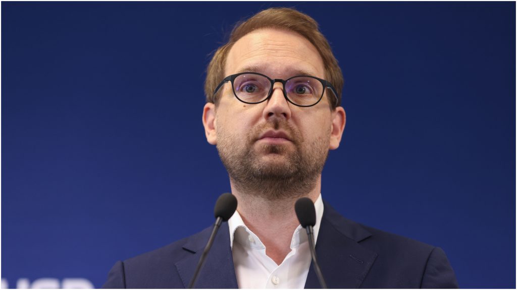 Fritz: PSD a ARUNCAT coaliția în aer. USR rămâne cu Bolojan