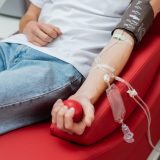 Doar 1,7% din români donează sânge. Ce avantaje au donatorii în 2026? Cine poate?