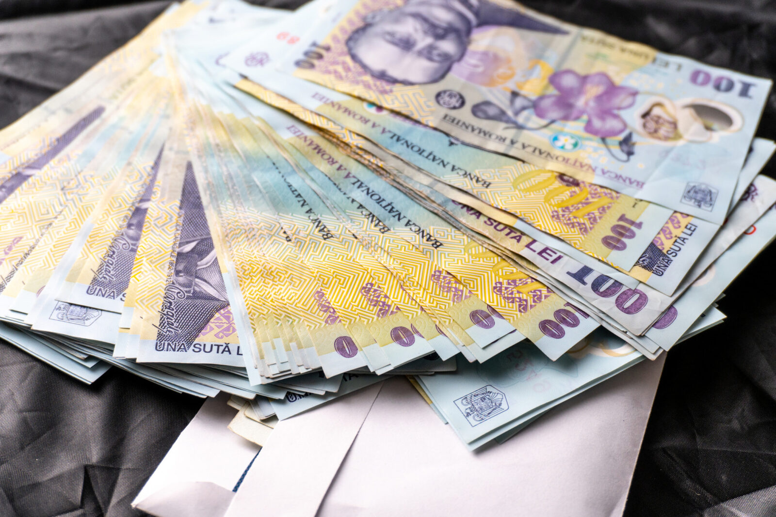 Cresc dobânzile pentru creditele României: Ce urmează pentru economie