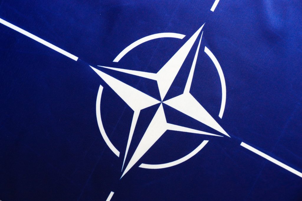 Aproape 60% dintre americani văd beneficii în NATO