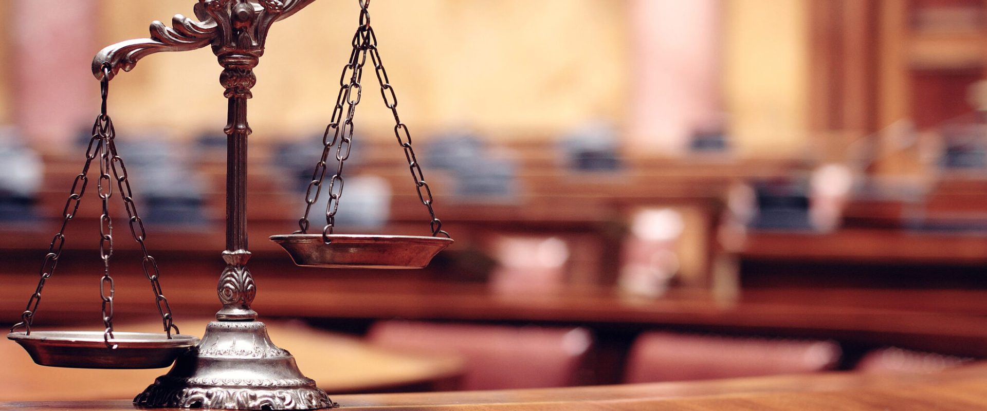 Război politic la ieși: Viceprimar, acuzat de gunoi, pierde procesul cu primarul