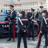 Jaf spectaculos la Napoli: Hoții cu măști celebre au fugit prin canalizare