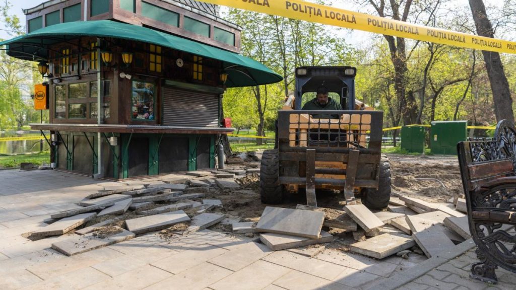 Ciucu, după Cișmigiu, vrea să demoleze terasele din Herăstrău