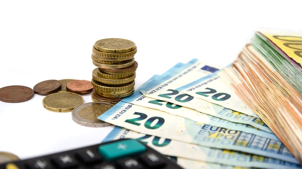 Bugetul României, lovitură grea: Subvențiile scad drastic din 2026, minus 20%