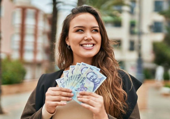 Fonduri de 200.000 lei pentru antreprenoarele din România, în 2026. Atenție la ANAF!