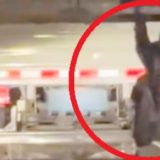 Soția geloasă, șoc în China: S-a ascuns sub camion să-și prindă soțul infidel