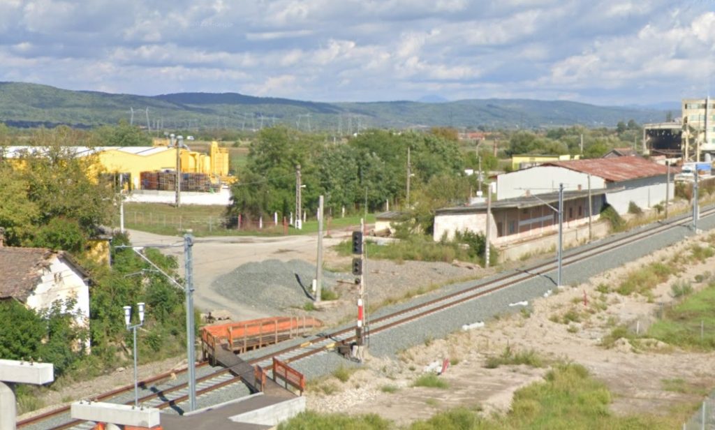 De 10 ani se „repară” Arad-Hunedoara: 22 km de cale ferată, un dezastru