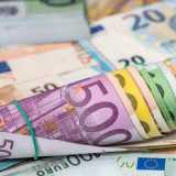 Afaceri de 500 milioane € cu doi angajați: Un succes-fulger în România