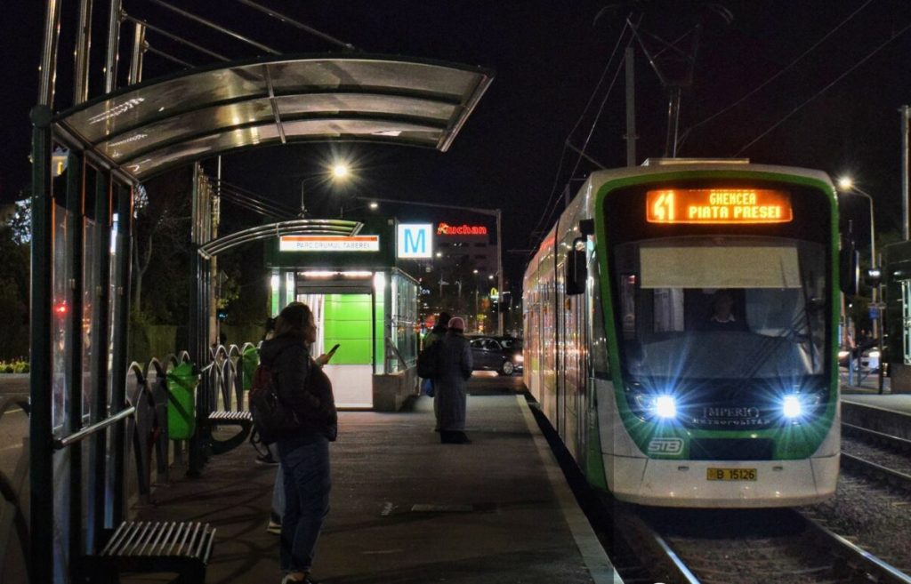 Programul RATB de Paște: Cum circulă autobuzele, tramvaiele și metroul în București
