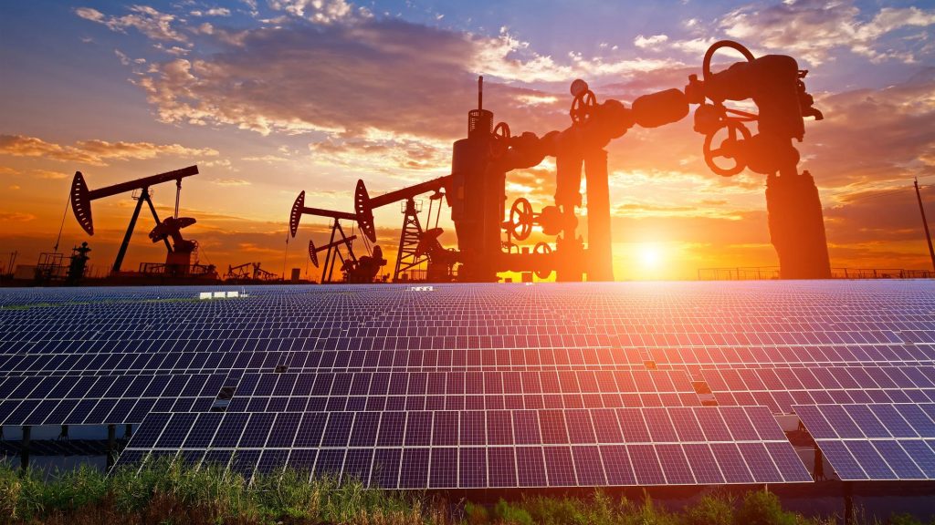 Ce facem cu munții de eoliene și panouri solare uzate