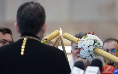 Lumina Sfântă, transportată în România: Detalii despre cele 4 avioane private