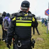 Bărbat incendiat într-un mall din Olanda: Victima se zbate între viață și moarte