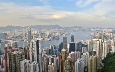 În HONG KONG, benzina depășește 18 lei pe litru: Criza din Orientul Mijlociu și prețurile record Pentru șoferii români care se plâng de prețul benzinei, situat în prezent în jurul a 8-9 lei pe litru, situația din HONG KONG este cu totul altfel