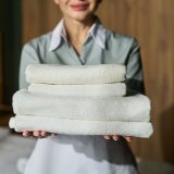 Europa: Hotelurile renunță la o practică îndrăgită. Ce se schimbă?