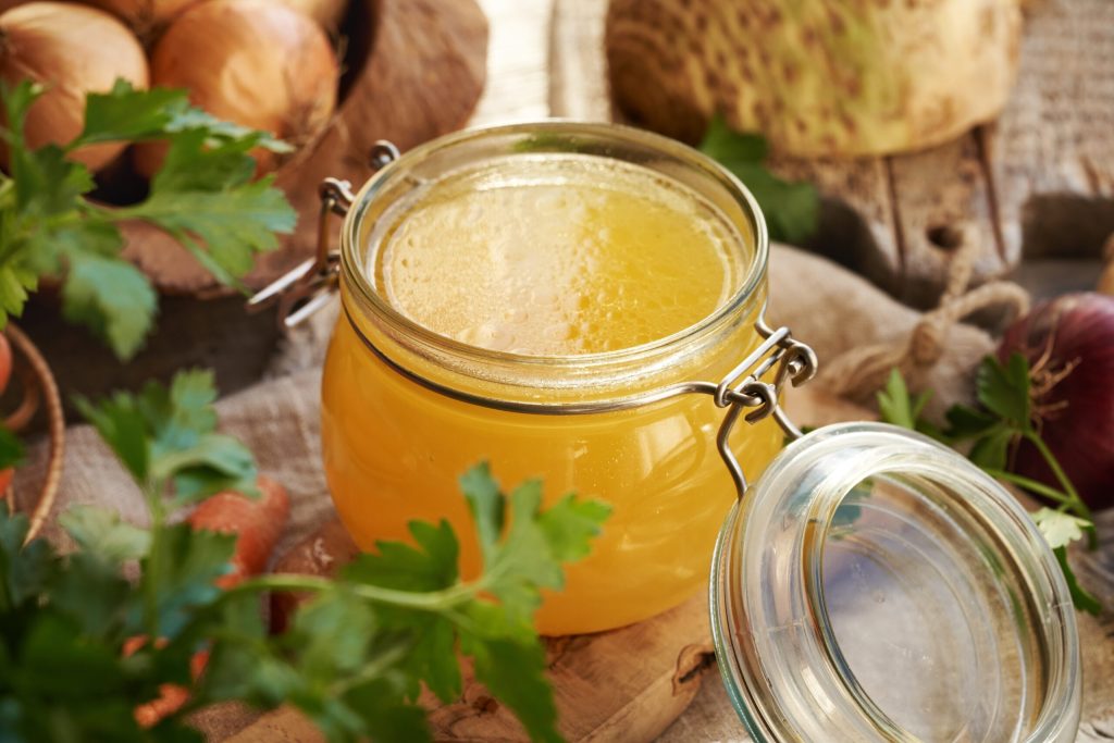 Supe și ciorbe din toată lumea: De ce zeama caldă unește culturile