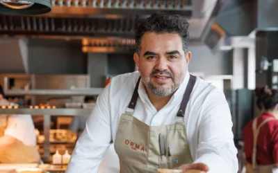 UN CHEF CU STEA MICHELIN A GĂTIT ÎN FAȚA VIZITATORILOR LA MOSH BAR & DINNER Bucătăria cu stele Michelin a aterizat la București, mai exact la MOSH Bar & Dinner, unde chef ROY a oferit o experiență culinară memorabilă în seara de 26 martie