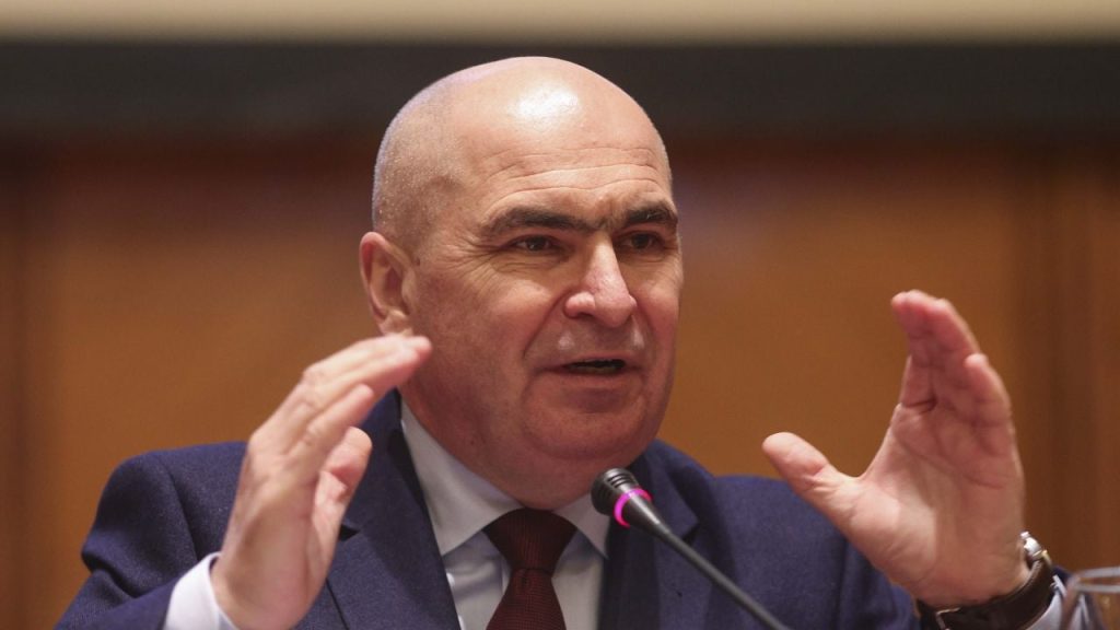 Consilier BNR îl apără pe Bolojan: „Ilie sărăcie” e o poreclă nedreaptă