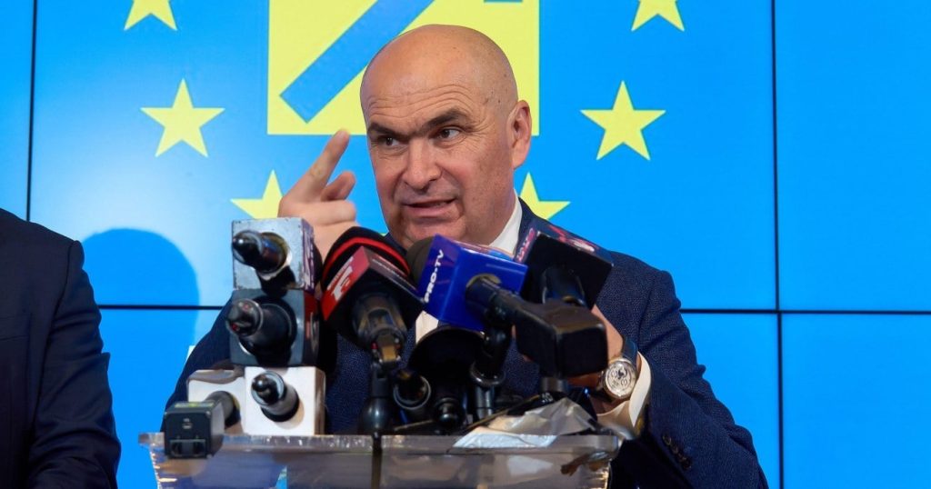 Îmi asum răspunderea! Premierul anunță că rămâne în funcție