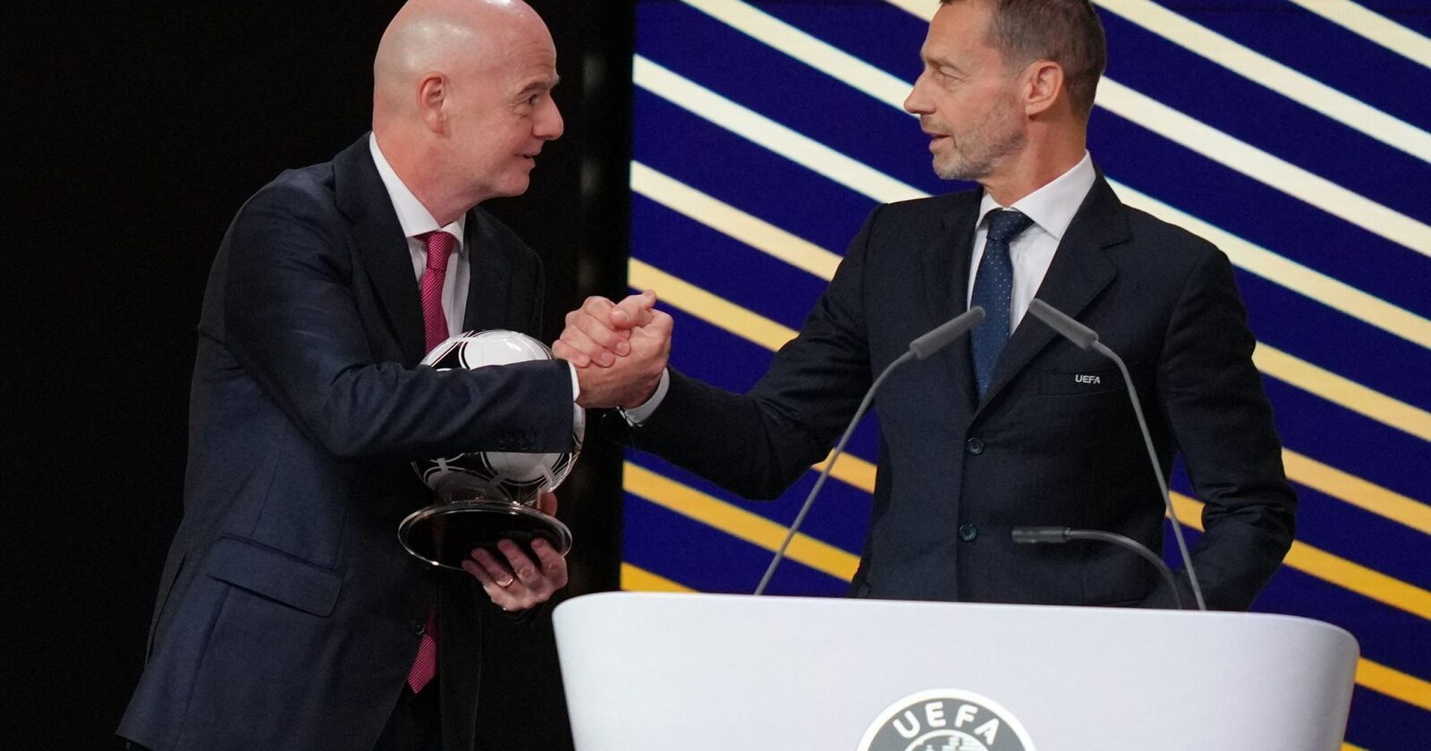 Nemulțumiri la orizont: UEFA cere clarificări de la FIFA privind fondurile pentru Cupa Mondială Bucuria unei Cupe Mondiale viitoare pare umbrită de îngrijorări financiare