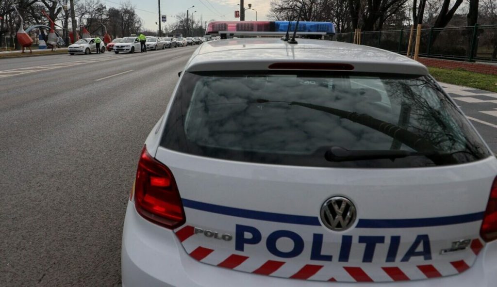 Un accident rutier grav a avut loc în seara aceasta în municipiul GIURGIU, soldat cu rănirea a trei persoane, dintre care doi copii