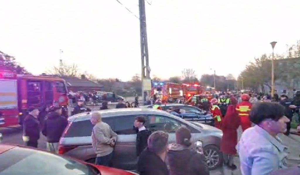 Incendiul din Henri Coandă, Constanța: Pompierii activează Planul Roșu