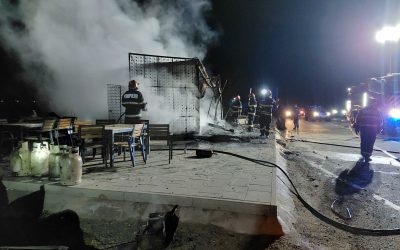 Incendiu la un fast-food din Cluj, noaptea-n miez, anchetă amplă