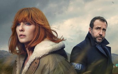 O nouă serie polițistă cu accente ecologice, „Under Salt Marsh”, explorează secretele întunecate ale unei comunități izolate, zguduită de o crimă misterioasă și de furia neîmblânzită a naturii