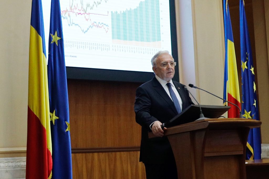 Reacție furibundă: Isărescu, acuzat de intimidare după atacul la Consiliul Concurenței