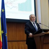 Reacție furibundă: Isărescu, acuzat de intimidare după atacul la Consiliul Concurenței