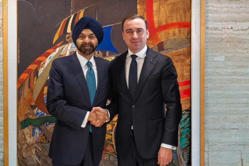 Ivan, la Washington: România, prima țară pentru fonduri nucleare de la Banca Mondială