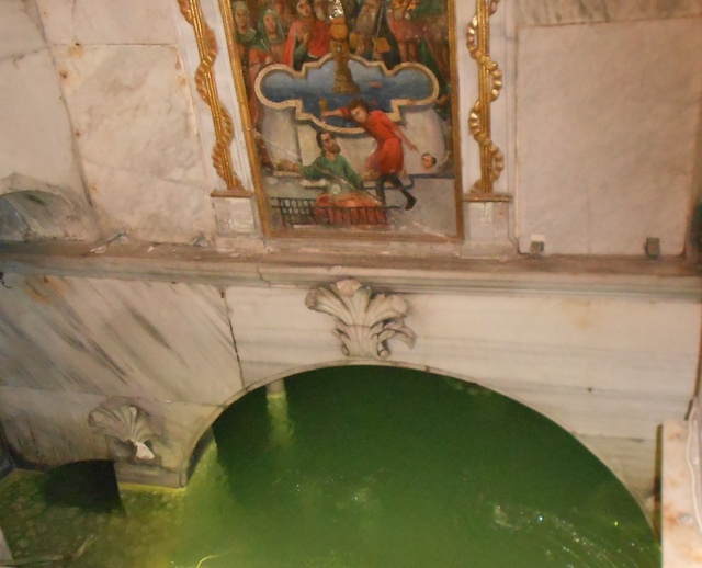 Ortodocșii sărbătoresc Izvorul Tămăduirii, praznic dedicat Maicii Domnului