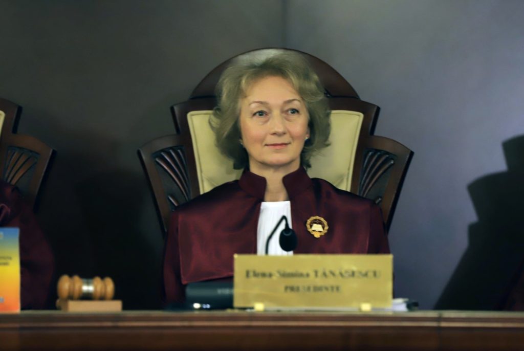 Răsturnare de situație: Trei prevederi din Constituție schimbă totul