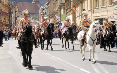 Brașov: Restricții de circulație pentru parada Junilor. Vezi traseul